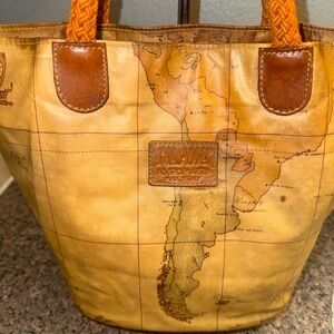 Alviero Martini shoulder strap Tote Bag EUC.